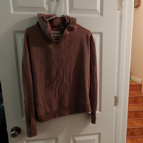 Pullover - Picture 1 of 2